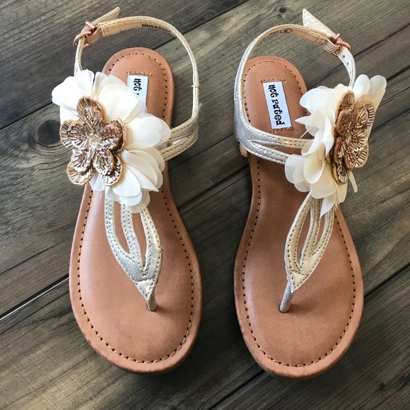 Not Rated Shoes - NWT Not Rated Surya Sandals Flower Blush Pink